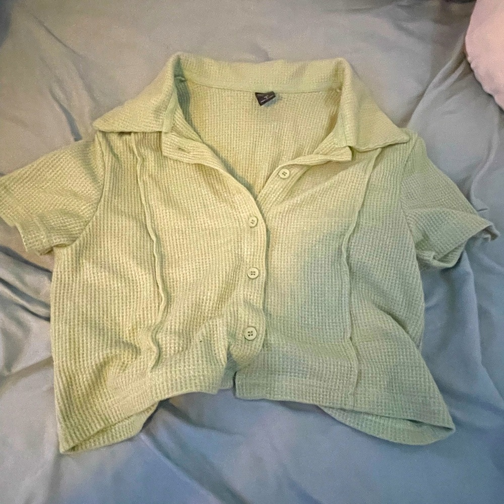 green collared shirt, fitted, stretchy, never worn